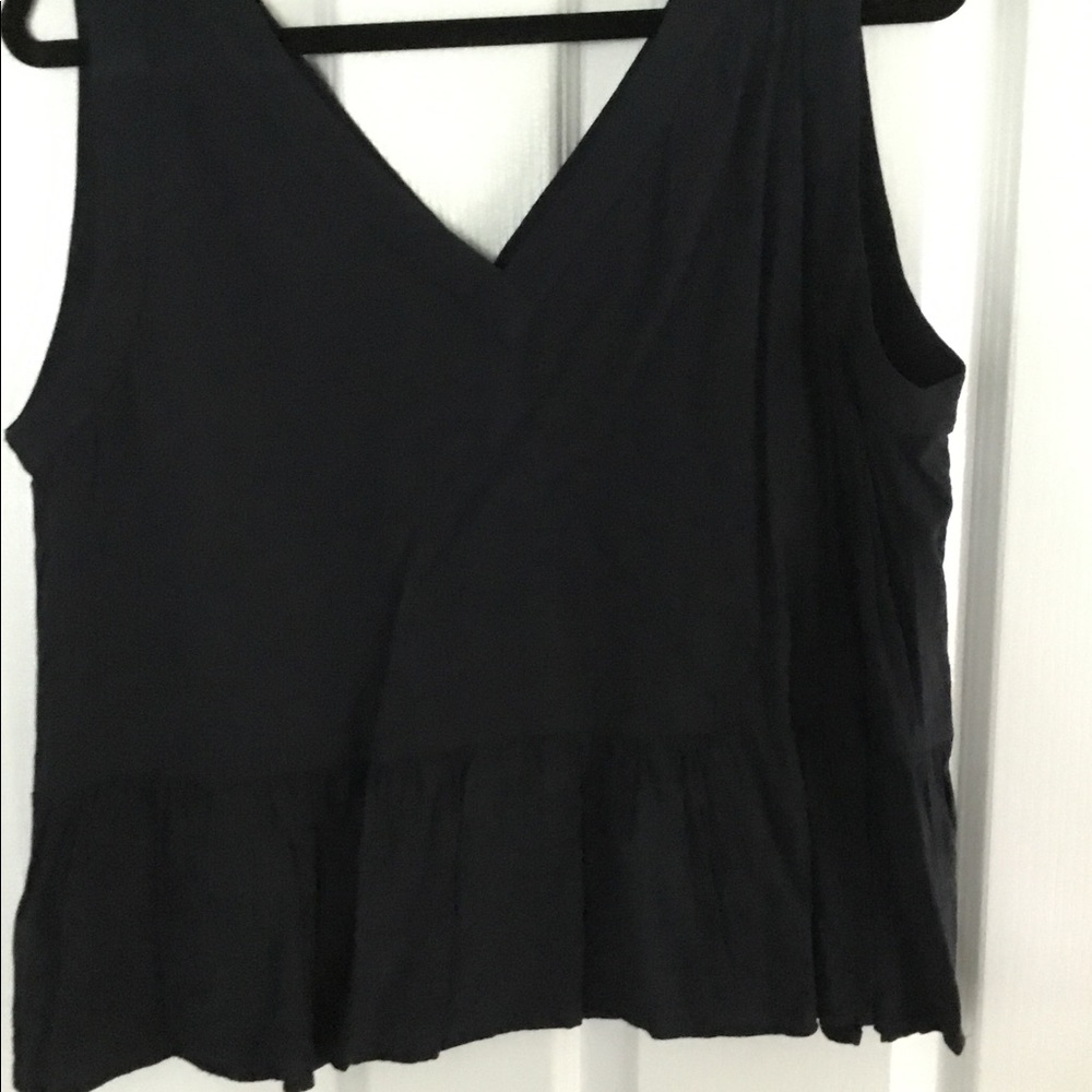 LOFT sleeveless peplum top Size L